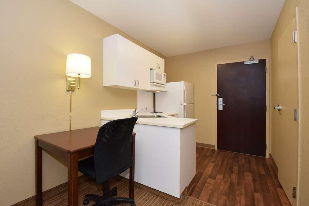 Extended Stay America Suites - Phoenix - Airport Стая снимка